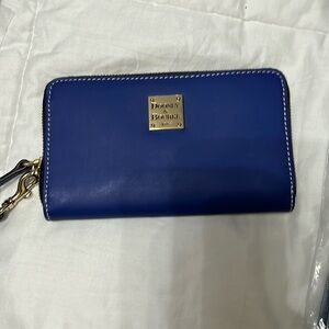 Beautiful wallet brand new never used make offer